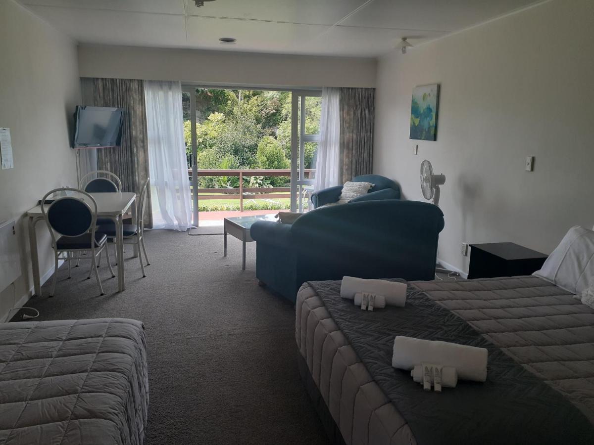 تاكاكا Golden Bay Motel المظهر الخارجي الصورة