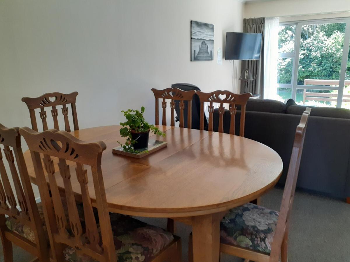 تاكاكا Golden Bay Motel المظهر الخارجي الصورة
