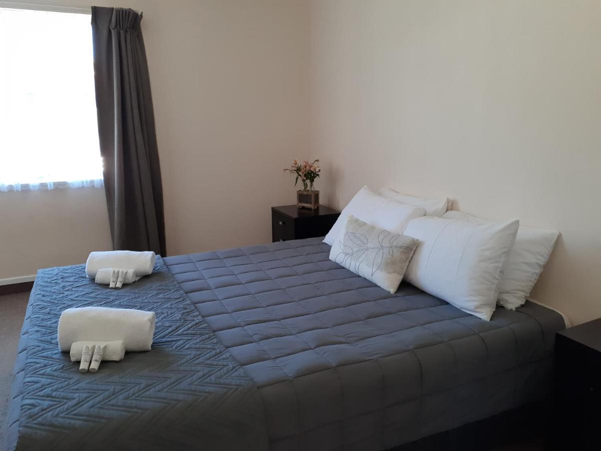 تاكاكا Golden Bay Motel المظهر الخارجي الصورة