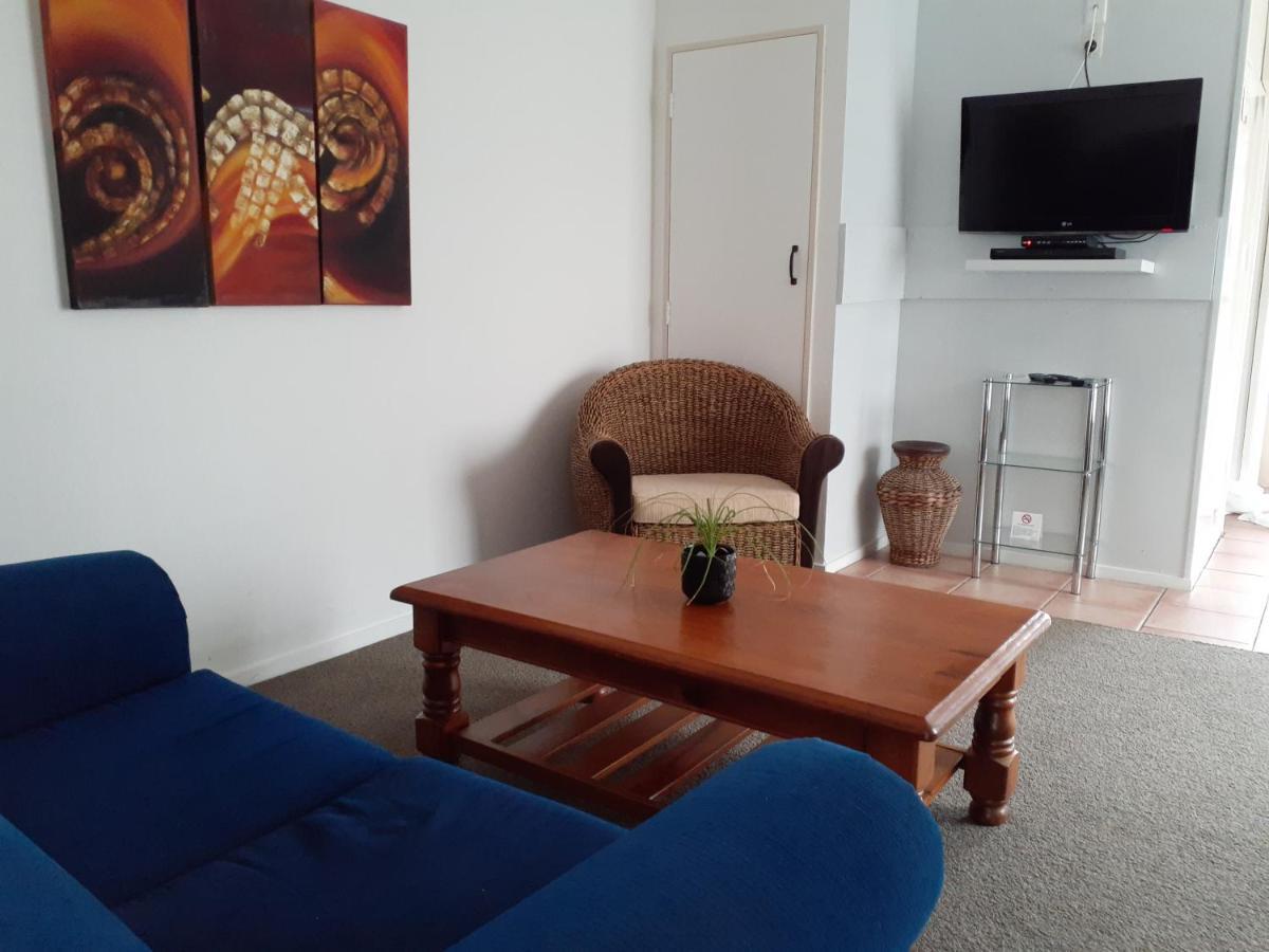 تاكاكا Golden Bay Motel المظهر الخارجي الصورة