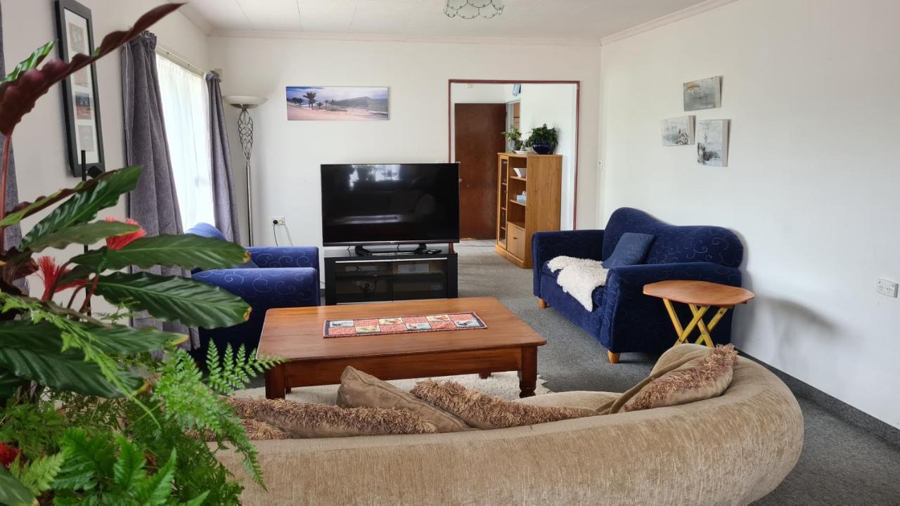 تاكاكا Golden Bay Motel المظهر الخارجي الصورة